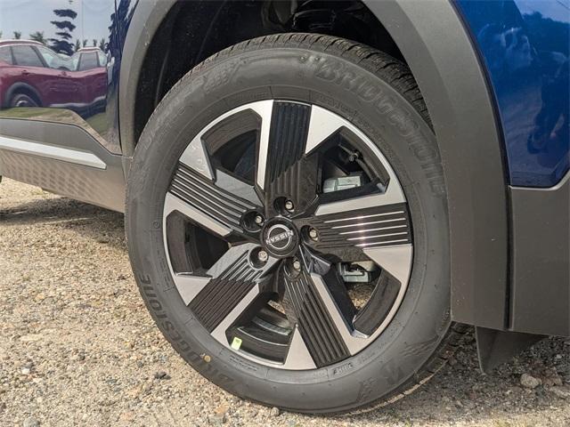 new 2025 Nissan Kicks car, priced at $26,555
