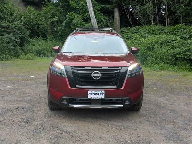 new 2025 Nissan Pathfinder car, priced at $52,730