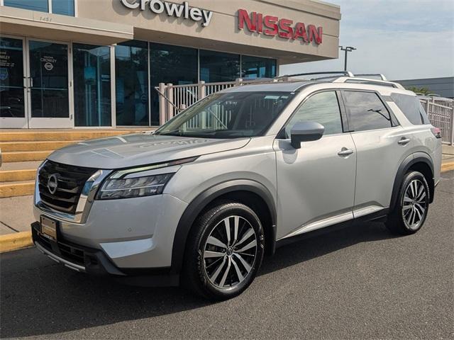 used 2024 Nissan Pathfinder car, priced at $45,389
