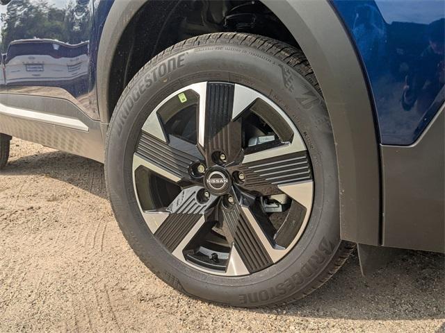 new 2025 Nissan Kicks car, priced at $26,930