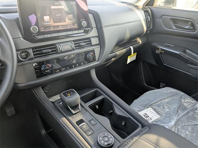 new 2025 Nissan Pathfinder car, priced at $40,200