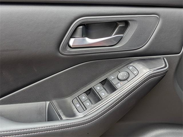 new 2025 Nissan Rogue car, priced at $32,640