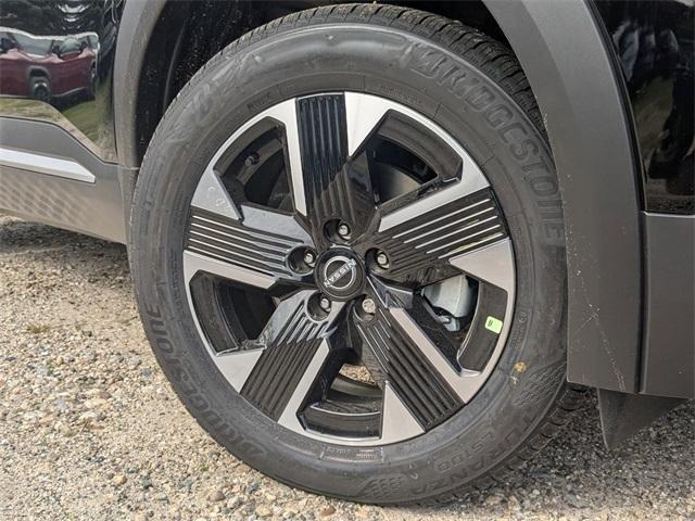 new 2025 Nissan Kicks car, priced at $28,430