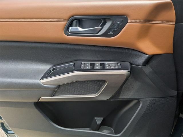 used 2022 Nissan Pathfinder car, priced at $35,566