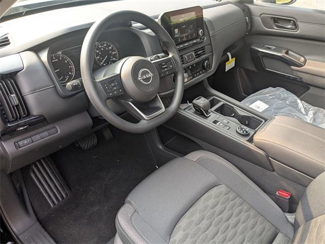 new 2025 Nissan Pathfinder car, priced at $40,450