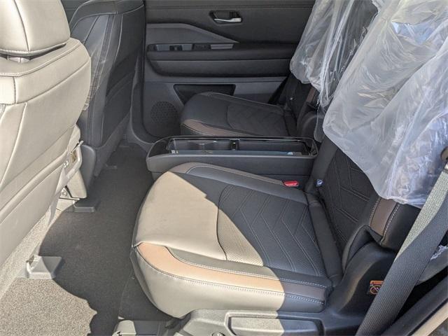 new 2025 Nissan Pathfinder car, priced at $50,389