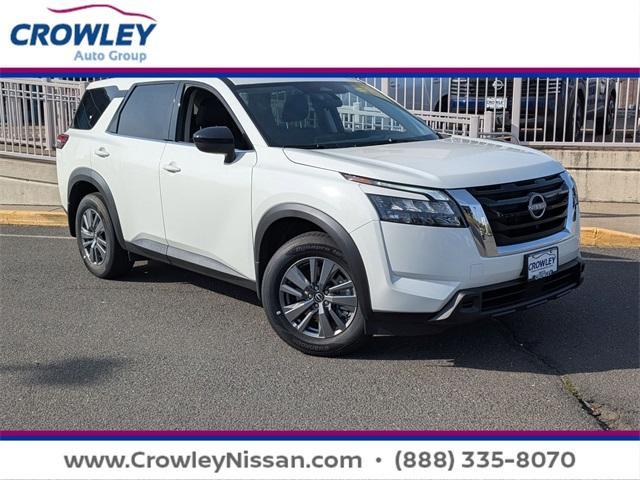 new 2025 Nissan Pathfinder car, priced at $35,360