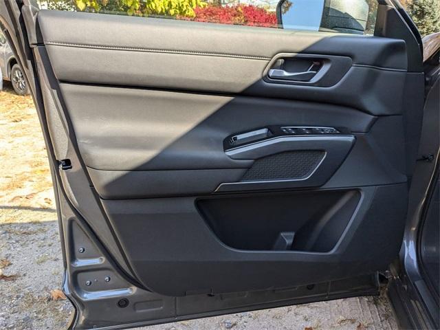 new 2025 Nissan Pathfinder car, priced at $47,336