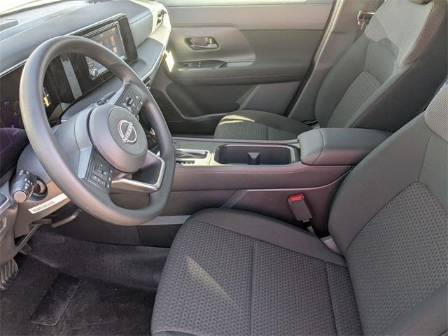 new 2025 Nissan Kicks car, priced at $28,571