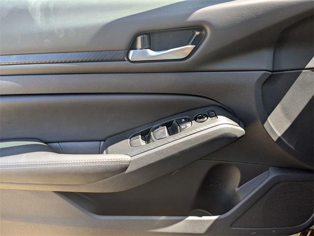 new 2025 Nissan Altima car, priced at $31,980