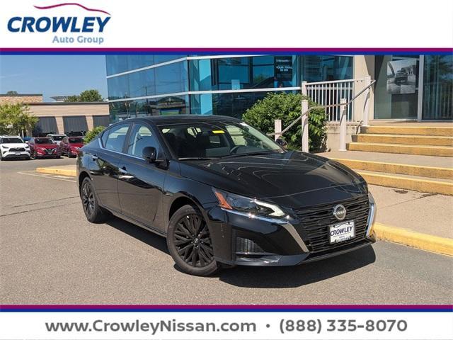 new 2025 Nissan Altima car, priced at $31,980