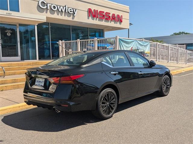new 2025 Nissan Altima car, priced at $31,980