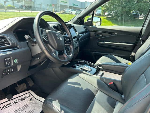 used 2022 Honda Pilot car, priced at $29,900