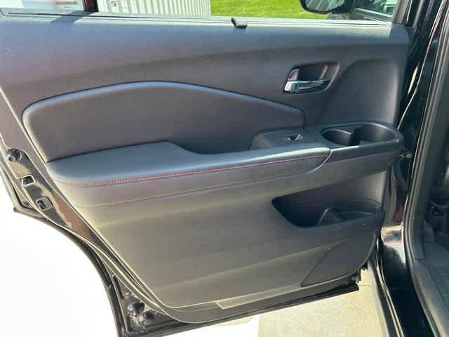 used 2022 Honda Pilot car, priced at $29,900