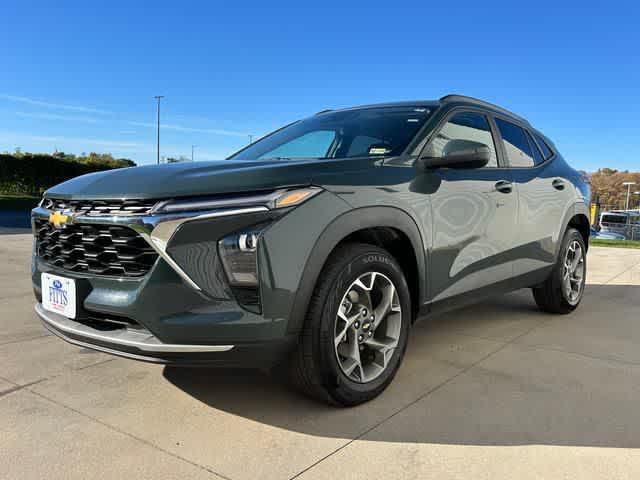 used 2025 Chevrolet Trax car, priced at $22,991