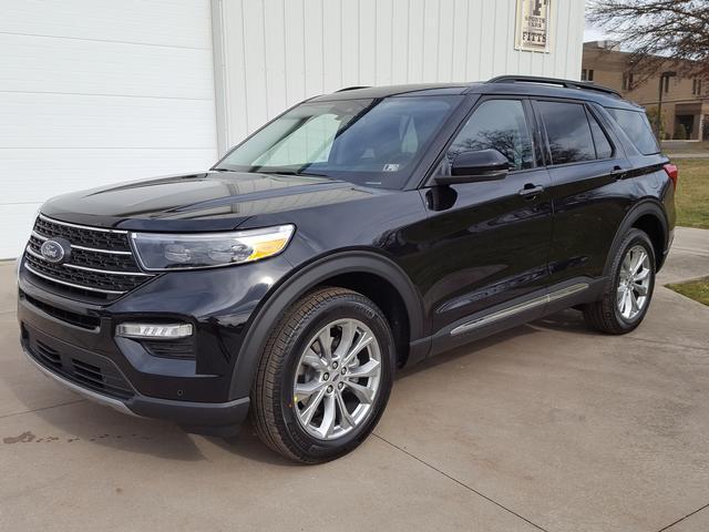 new 2024 Ford Explorer car, priced at $49,957