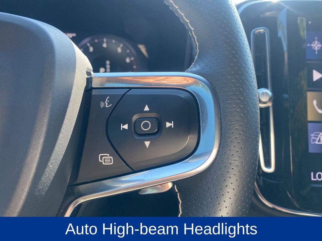 used 2019 Volvo XC40 car, priced at $20,799