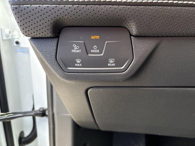 new 2025 Volkswagen Atlas car, priced at $47,238