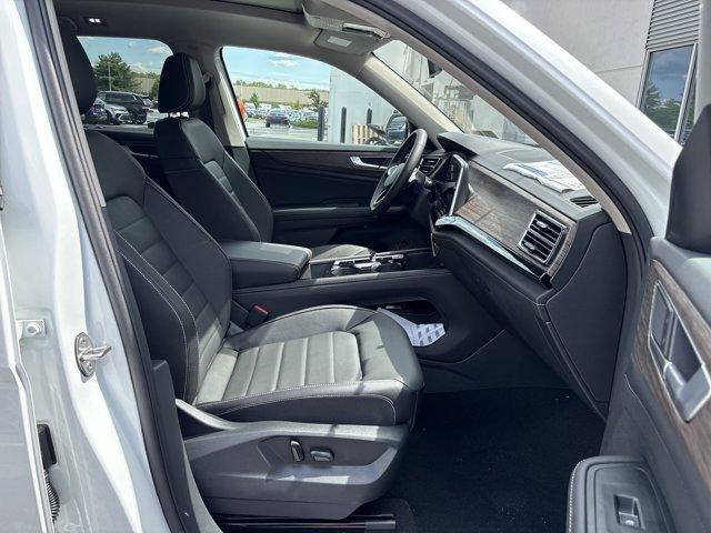 new 2025 Volkswagen Atlas car, priced at $47,238