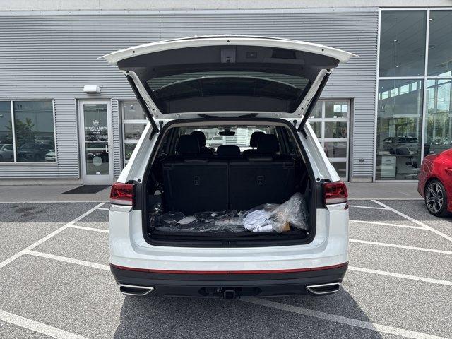new 2025 Volkswagen Atlas car, priced at $47,238