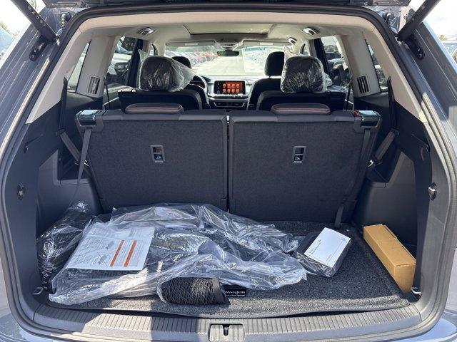 new 2025 Volkswagen Atlas car, priced at $45,478