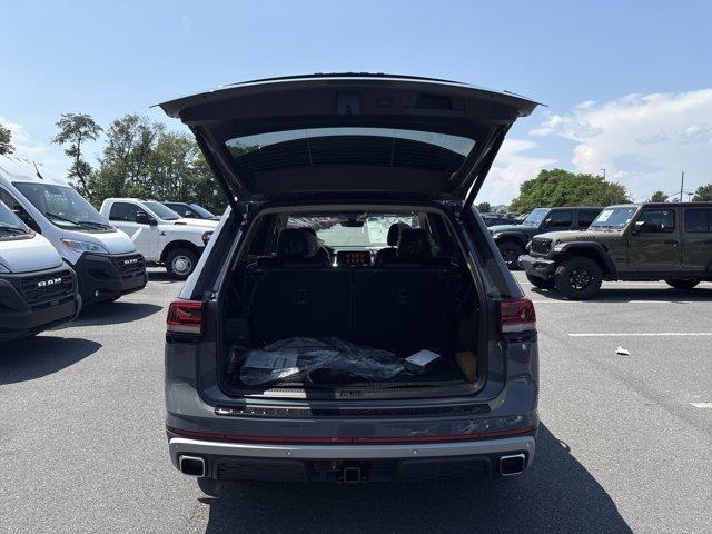 new 2025 Volkswagen Atlas car, priced at $45,478
