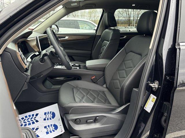 new 2025 Volkswagen Atlas car, priced at $43,814