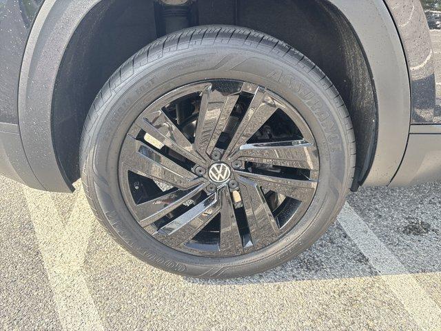 used 2022 Volkswagen Atlas Cross Sport car, priced at $30,100