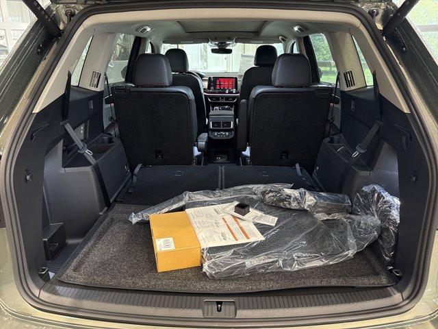 new 2025 Volkswagen Atlas car, priced at $44,906