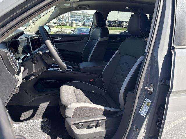 new 2025 Volkswagen Atlas car, priced at $45,843