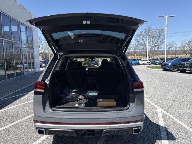 new 2025 Volkswagen Atlas car, priced at $45,843