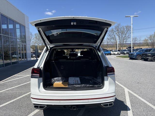 new 2025 Volkswagen Atlas car, priced at $51,782