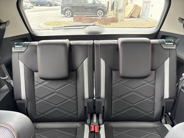 new 2025 Volkswagen Atlas car, priced at $45,579