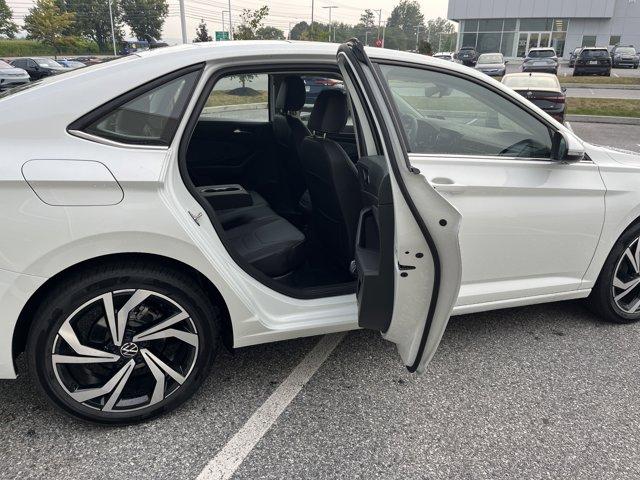 used 2025 Volkswagen Jetta car