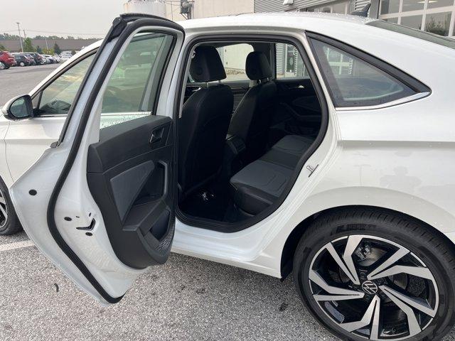 used 2025 Volkswagen Jetta car