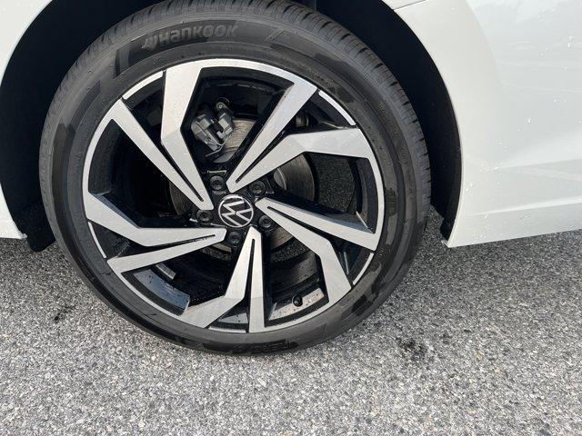 used 2025 Volkswagen Jetta car