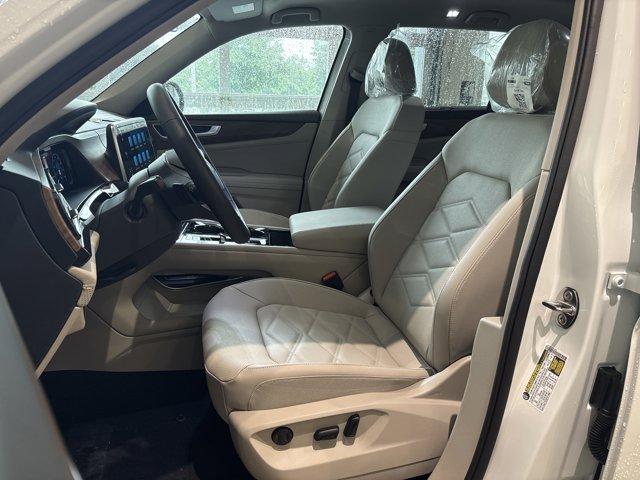 new 2025 Volkswagen Atlas car, priced at $42,327