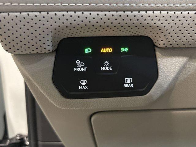 new 2025 Volkswagen Atlas car, priced at $42,327