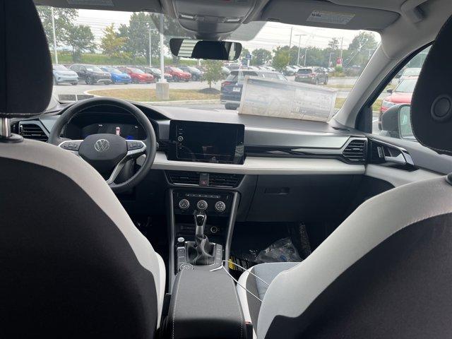 new 2025 Volkswagen Taos car