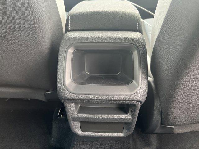new 2025 Volkswagen Taos car