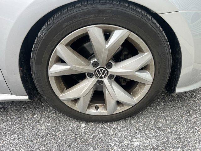 used 2017 Volkswagen Passat car