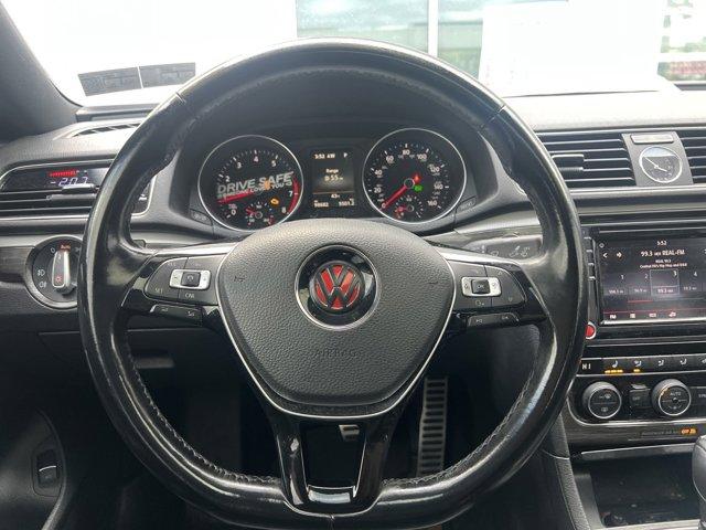 used 2017 Volkswagen Passat car