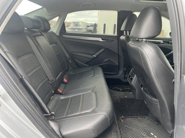 used 2017 Volkswagen Passat car