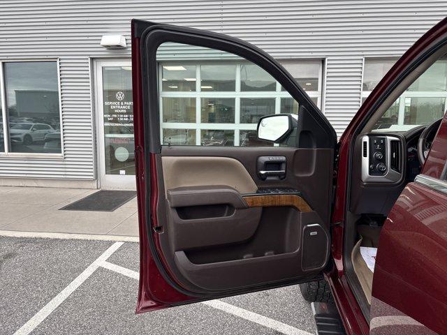 used 2017 GMC Sierra 1500 car, priced at $29,386