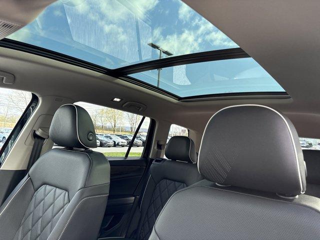 new 2025 Volkswagen Atlas car, priced at $51,495