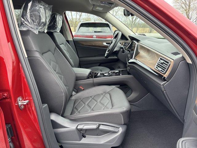 new 2025 Volkswagen Atlas car, priced at $43,318