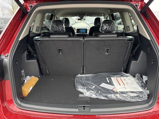 new 2025 Volkswagen Atlas car, priced at $43,318