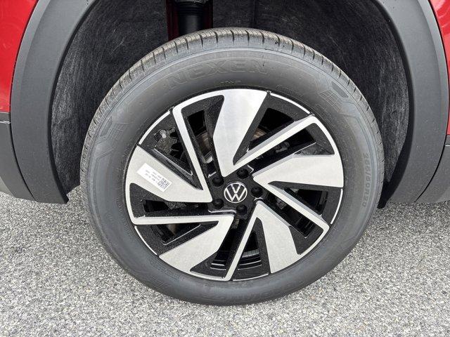 new 2025 Volkswagen Atlas car, priced at $43,318