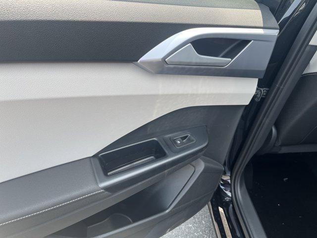 new 2025 Volkswagen Taos car, priced at $29,996