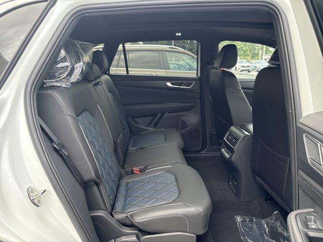 new 2025 Volkswagen Atlas Cross Sport car, priced at $50,851
